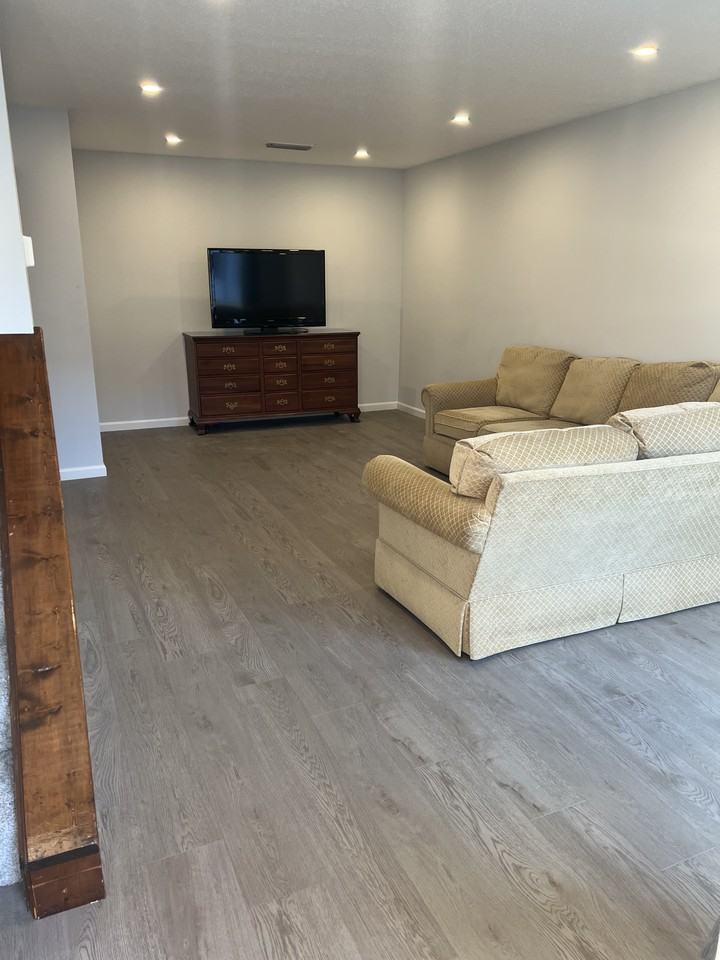 215 Cottonwood Rd #215 - Photo 2 of 16
