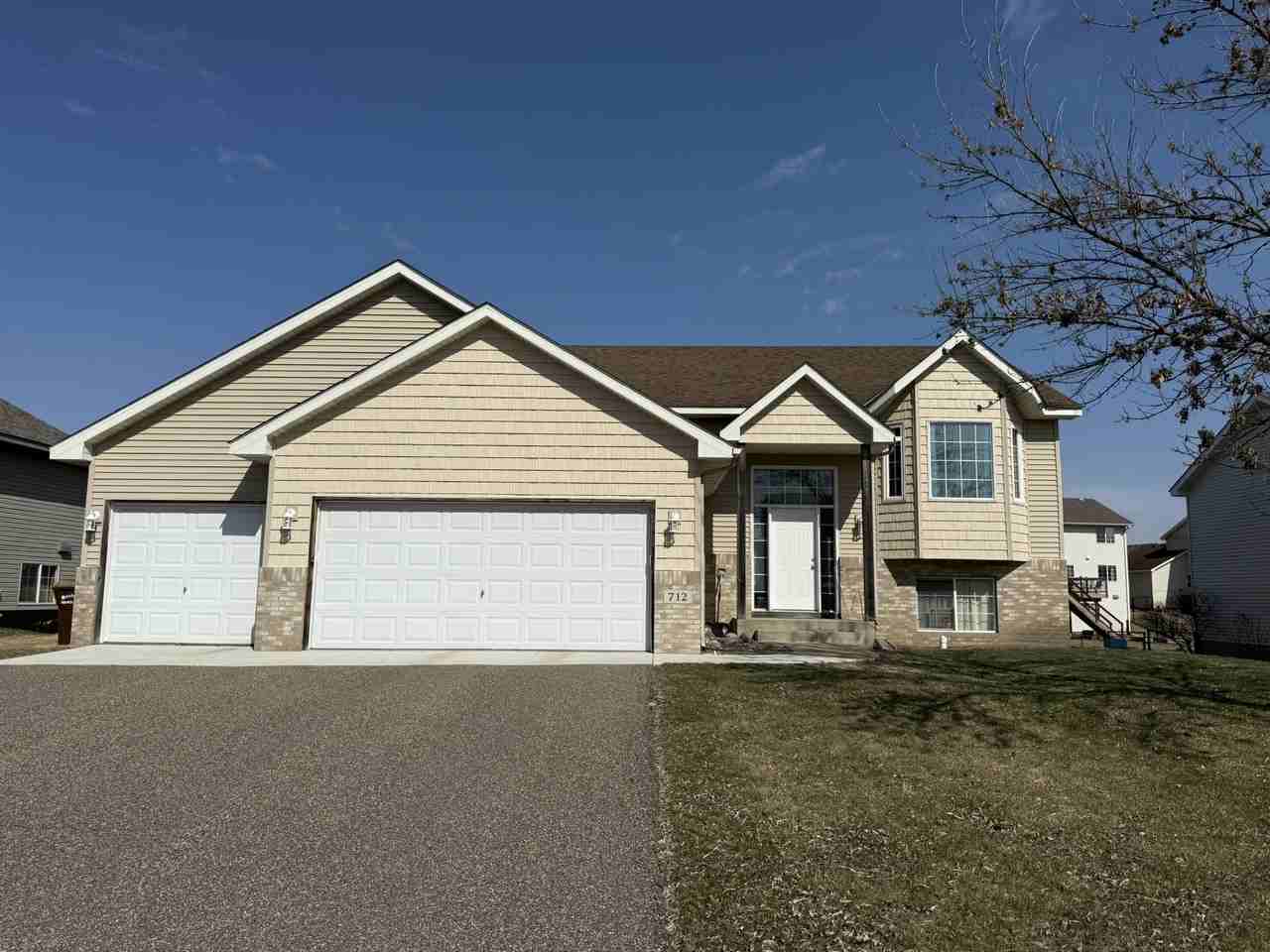 712 Brook Cir W #NA - Photo 3 of 14