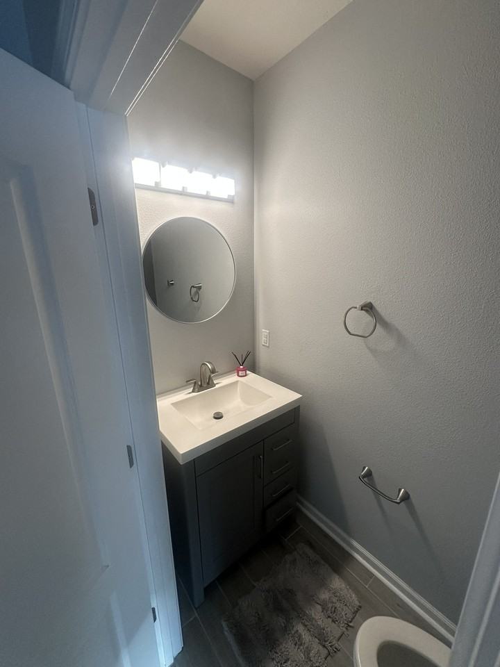 44 Buckley Ct #1 - Photo 3 of 15