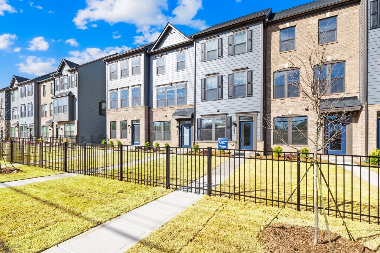 2833 Statesville Ave #NA - Photo 2 of 24