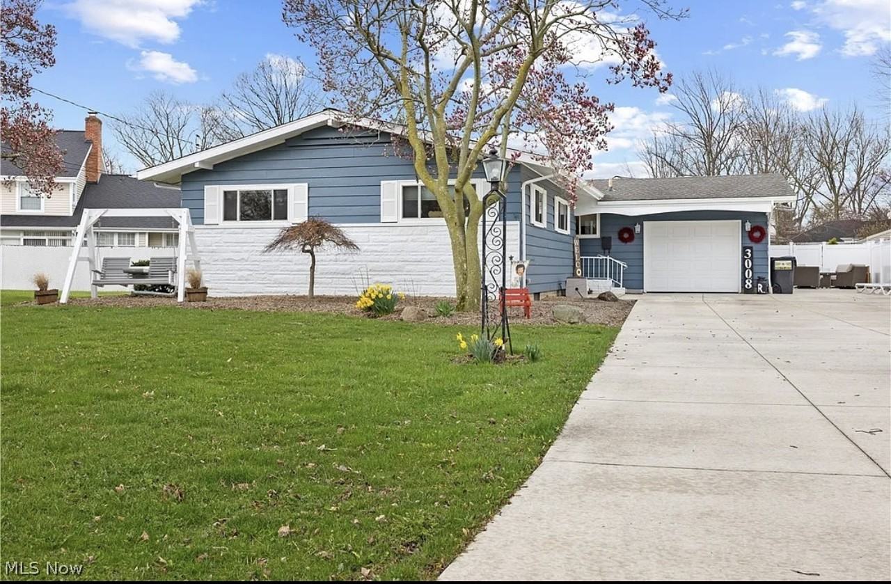 3008 Merriweather Rd #NA - Photo 2 of 12