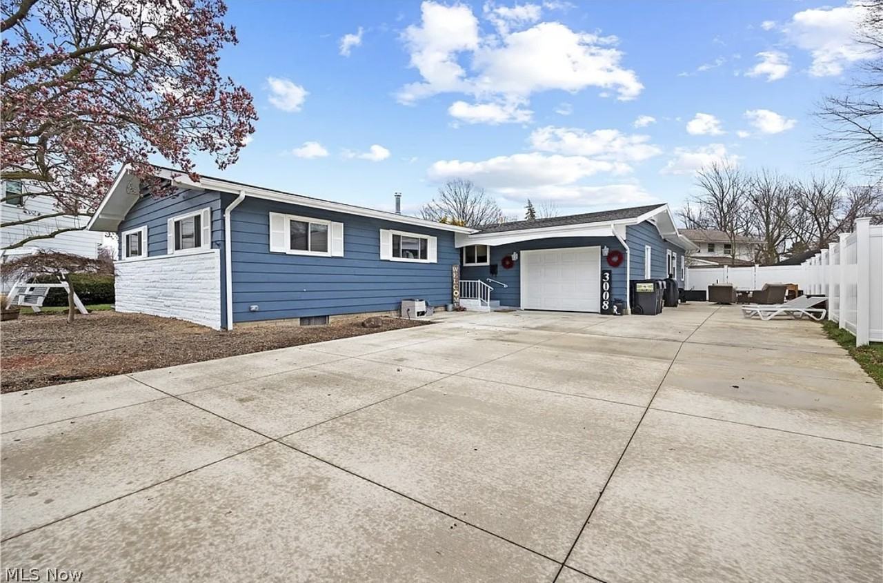 3008 Merriweather Rd #NA - Photo 3 of 12