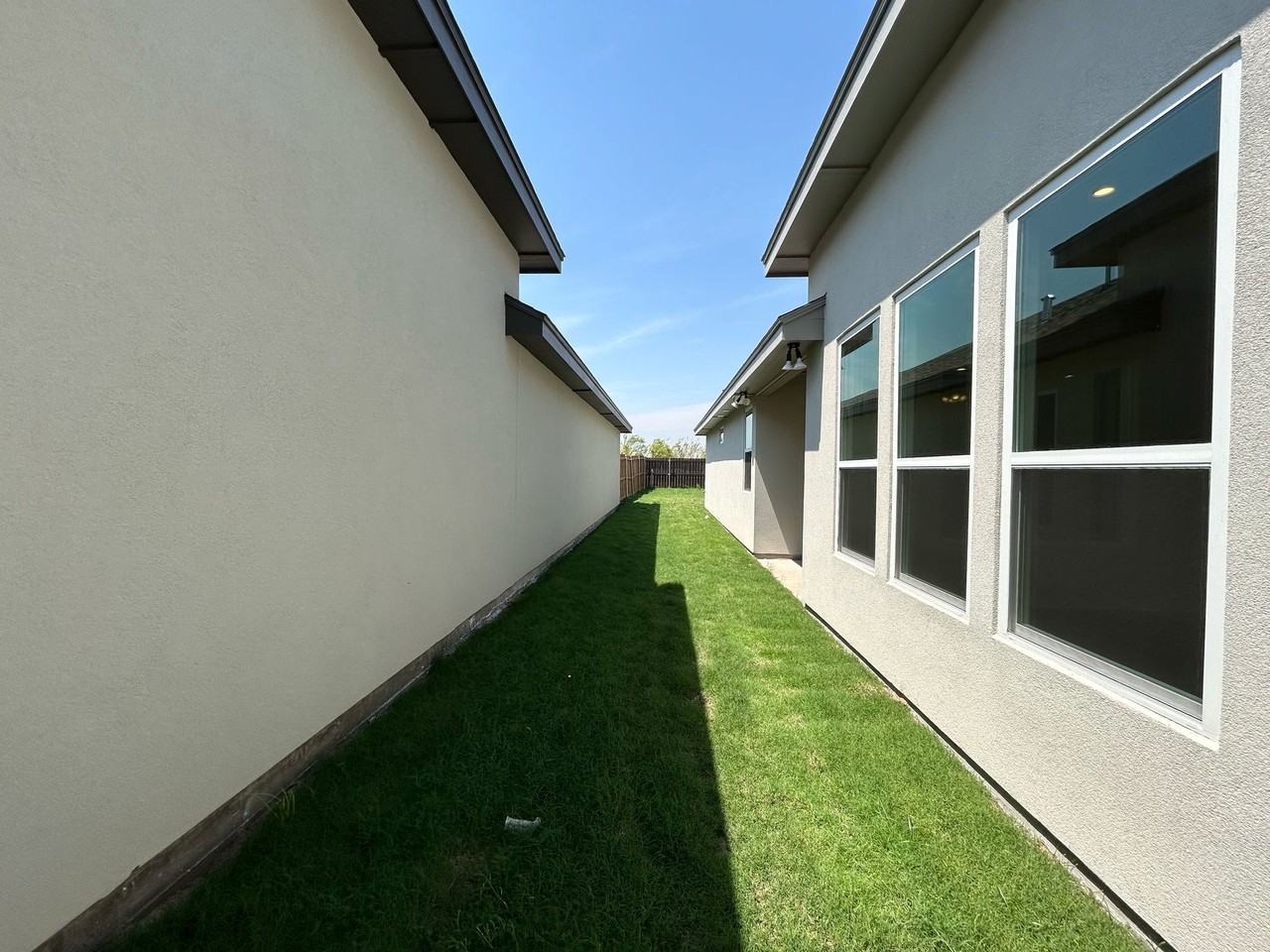 10229 N 15th St #NA - Photo 7 of 14