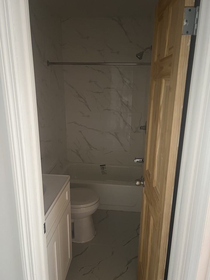 364 52nd St #2 - Photo 5 of 9