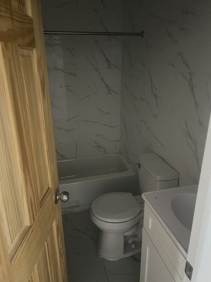 364 52nd St #2 - Photo 6 of 9