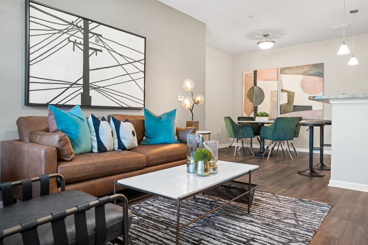 Huntsville Parc - Photo 4 of 50