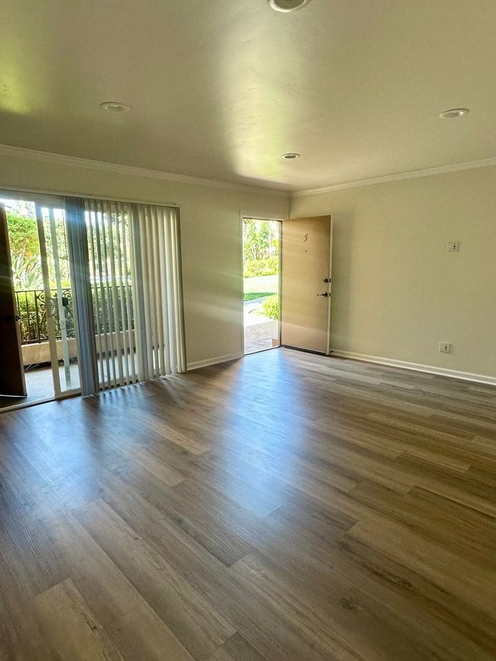 Loma Village Apartments - Photo 7 of 44