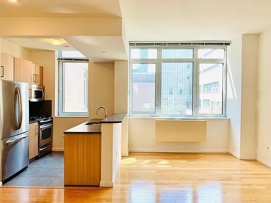 W 60th St #6D - Photo 3 of 15