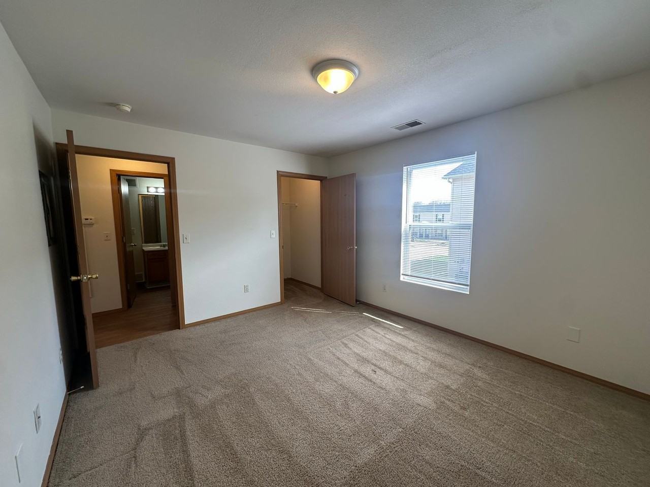 Main & Veterans Crossing - Photo 7 of 17