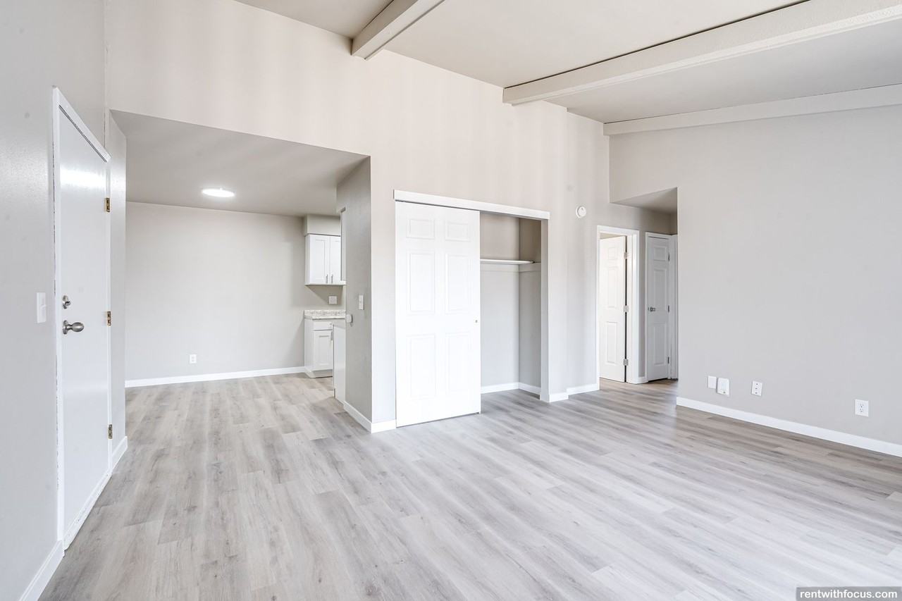 EVERGREEN PLACE - Photo 6 of 22