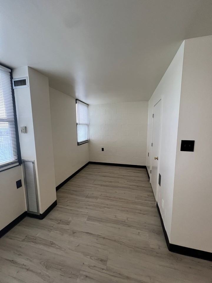 The Regency at St. Louis Apartments - Photo 5 of 22