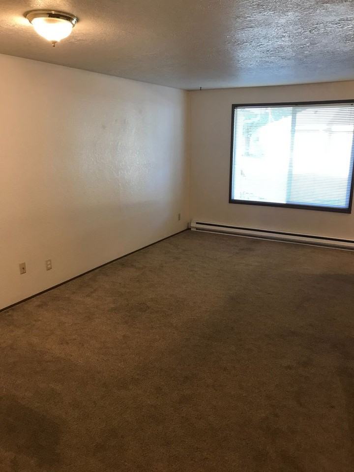 022-Cedar Grove Apartments - Photo 4 of 9