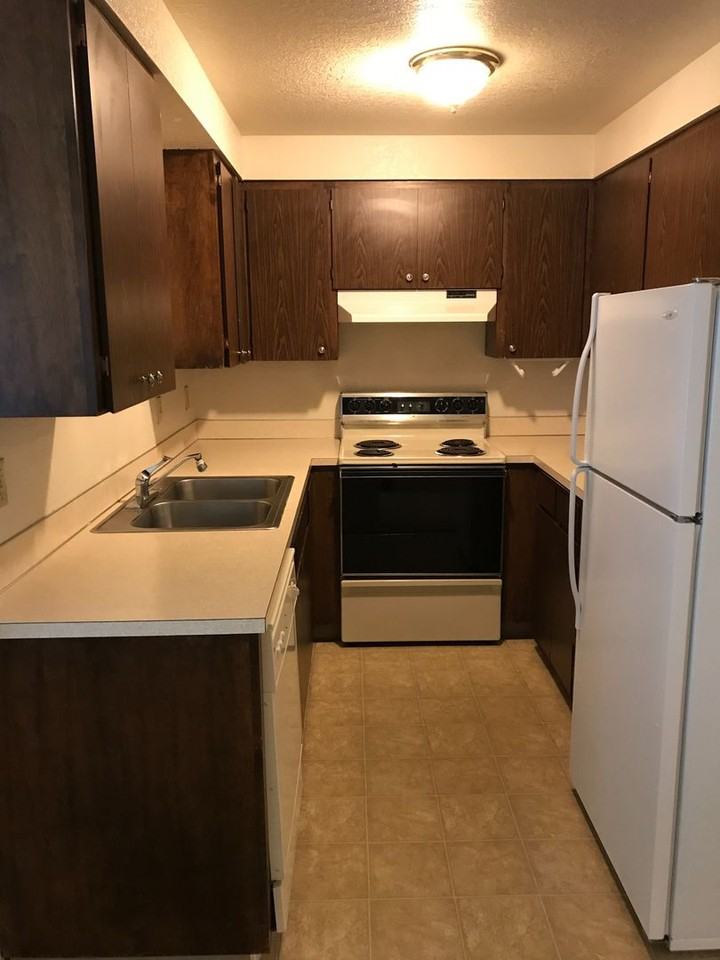 022-Cedar Grove Apartments - Photo 5 of 9