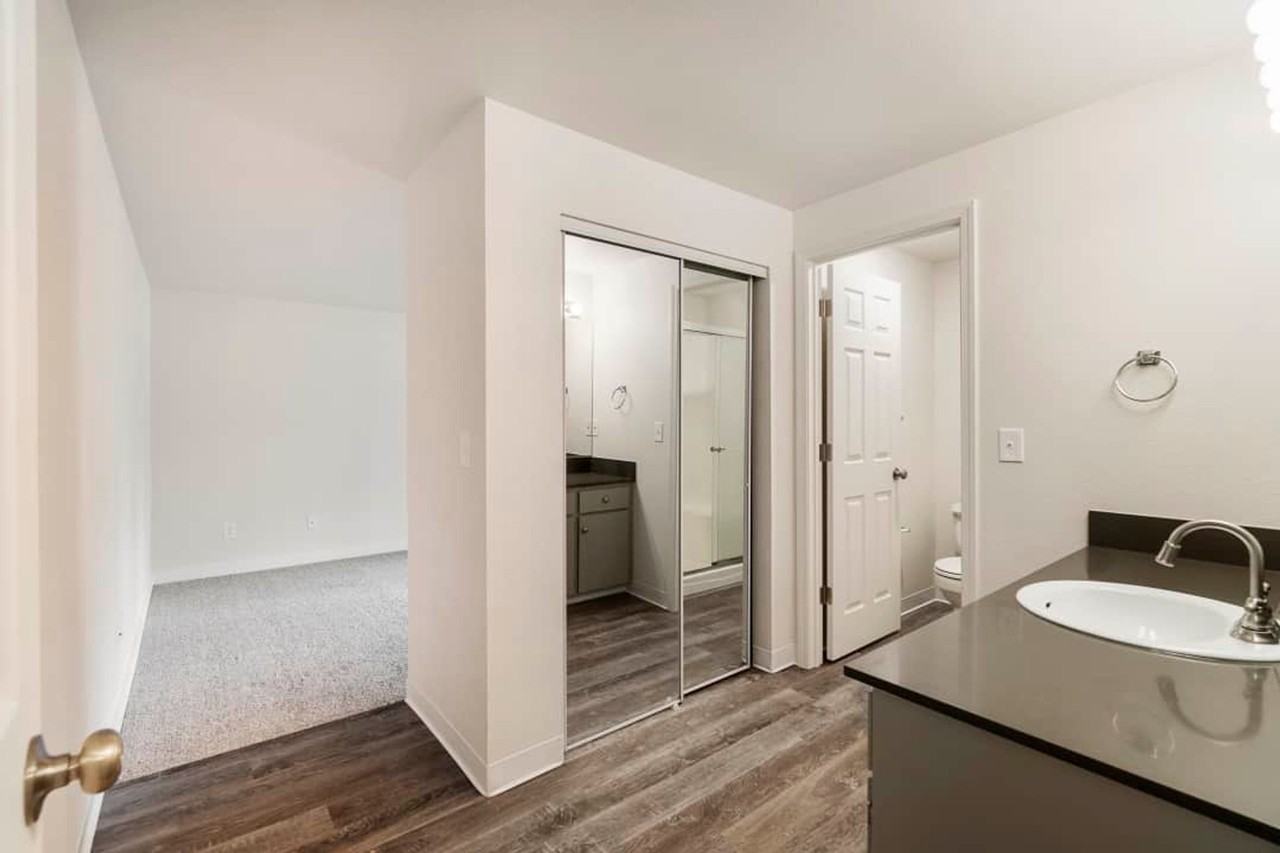 McKinley Court - Photo 4 of 35