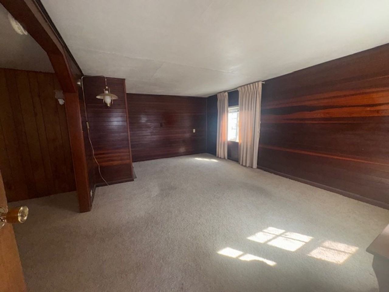 706 S Lake Ave - Photo 2 of 11