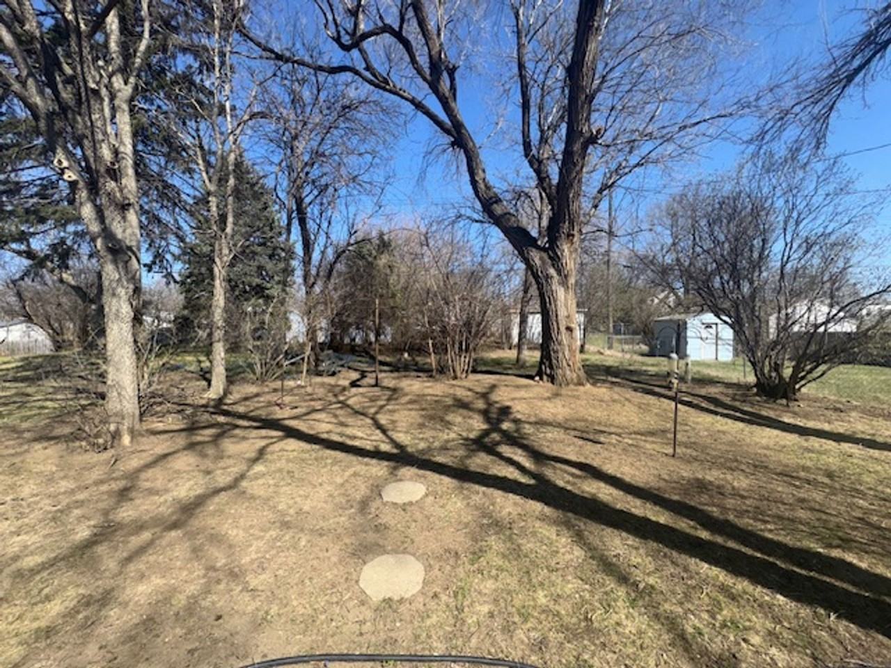 706 S Lake Ave - Photo 5 of 11