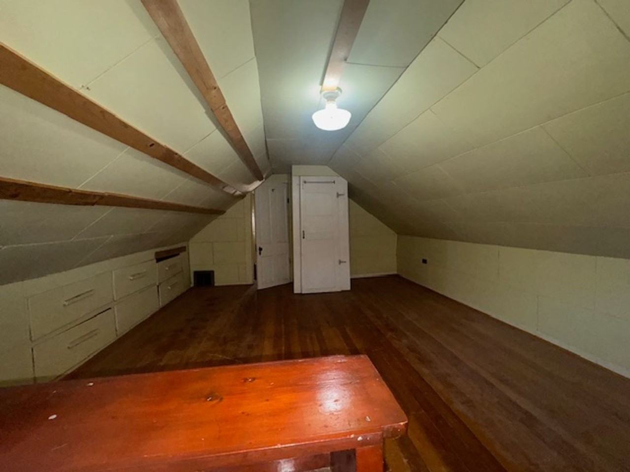 706 S Lake Ave - Photo 7 of 11