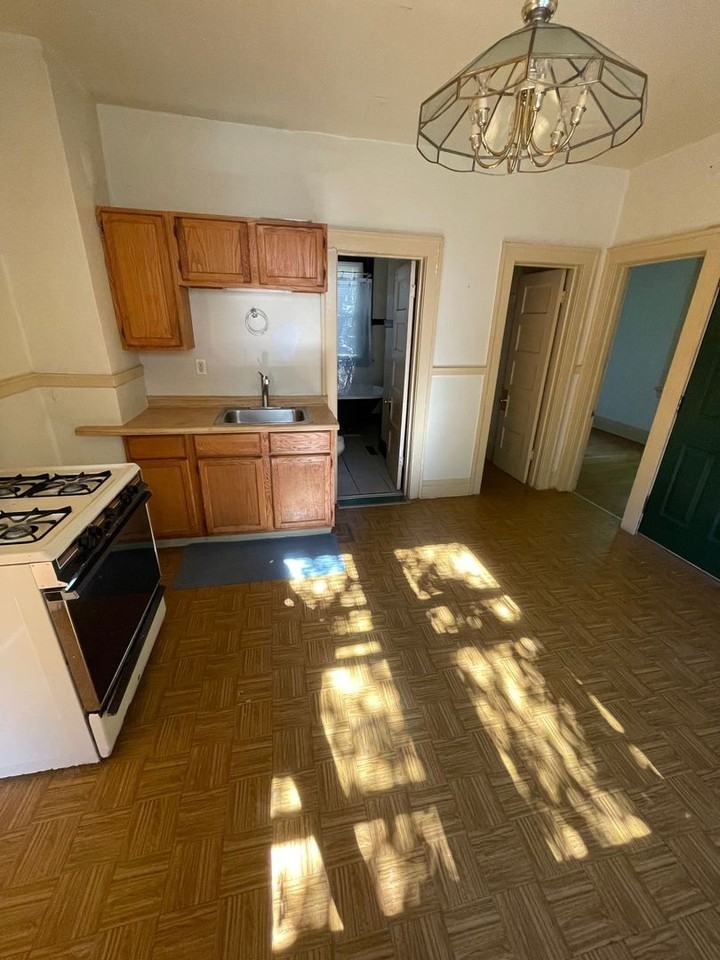 1821A N Pulaski St - Photo 7 of 23