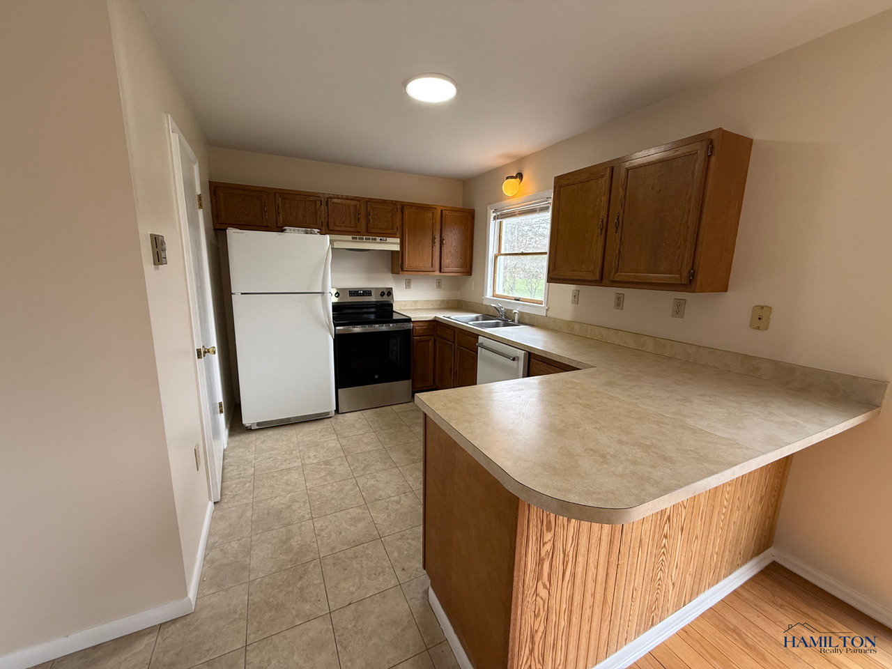 173 Lebanon St - Photo 3 of 22