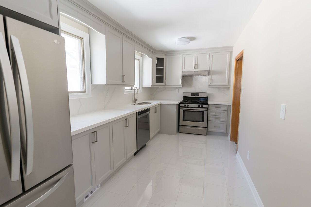 55 Morningside Ave #MAIN - Photo 2 of 24