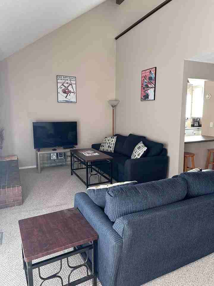 1219 E Cottonwood Hills Dr #4 - Photo 4 of 13