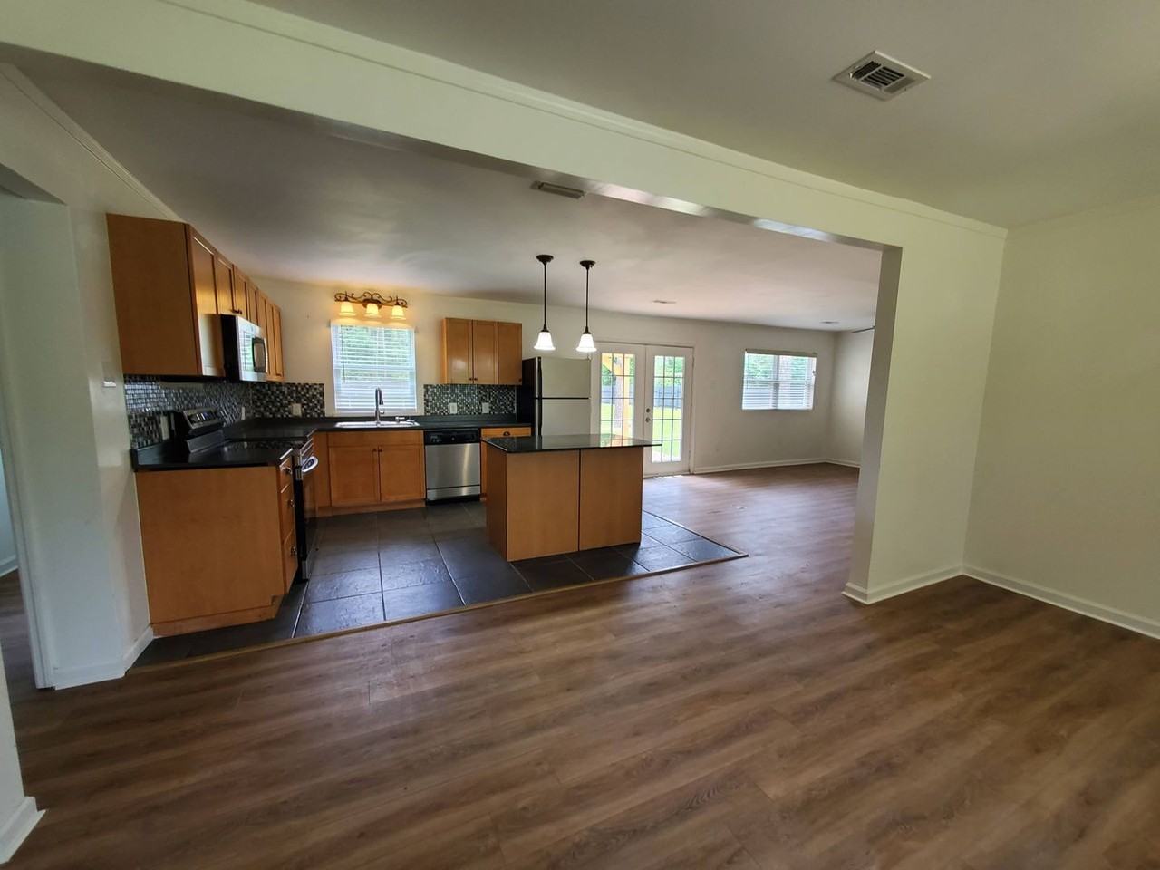 2850 Copeland Rd - Photo 2 of 15