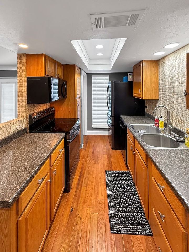 2110 Snowmass Ln - Photo 6 of 18