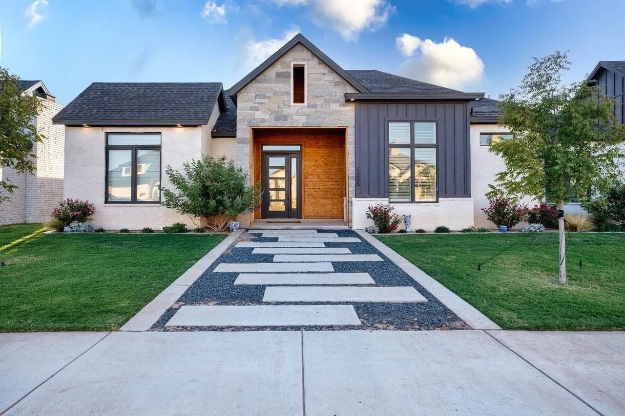 1205 Buckingham Ave - Photo 2 of 22