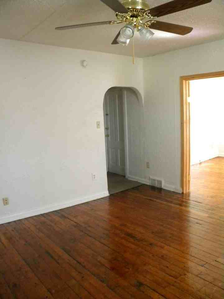 600 Buchanan St Ne - Photo 2 of 6