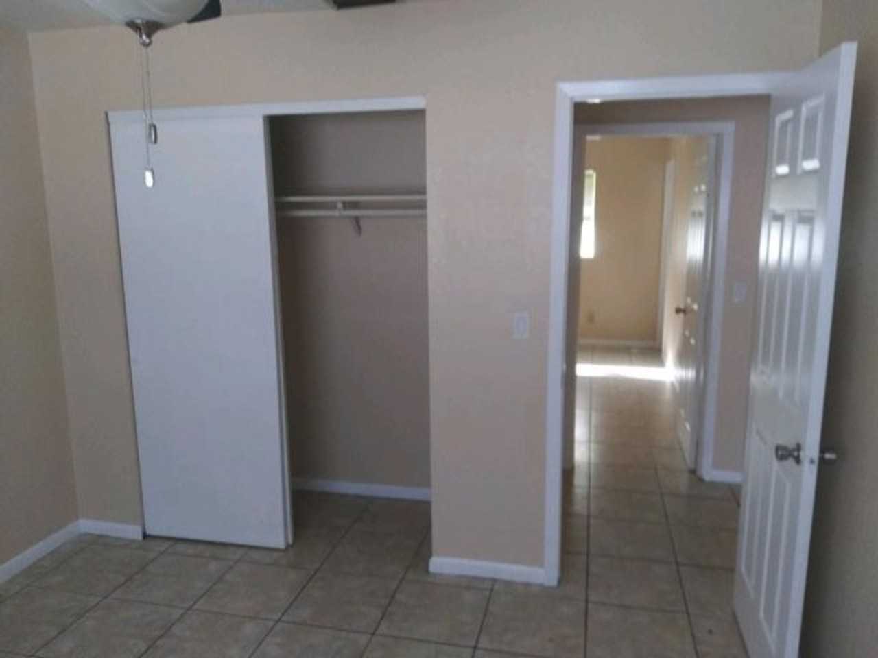 608 Cortez St - Photo 5 of 12