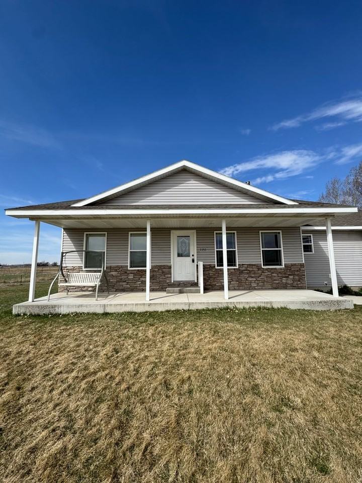 1151 N 2700 W - Photo 2 of 30