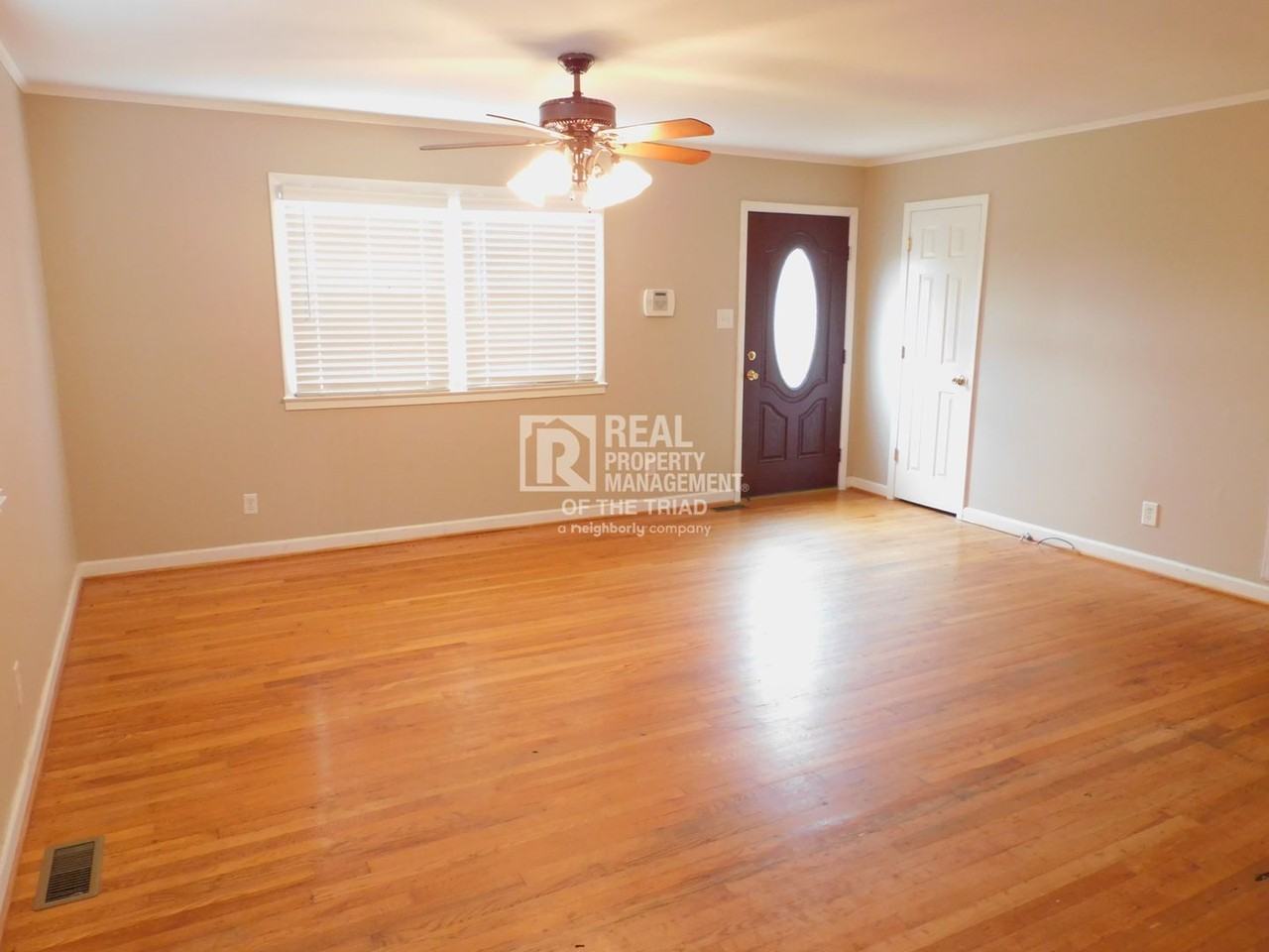 3445 Huffine Mill Rd - Photo 2 of 19