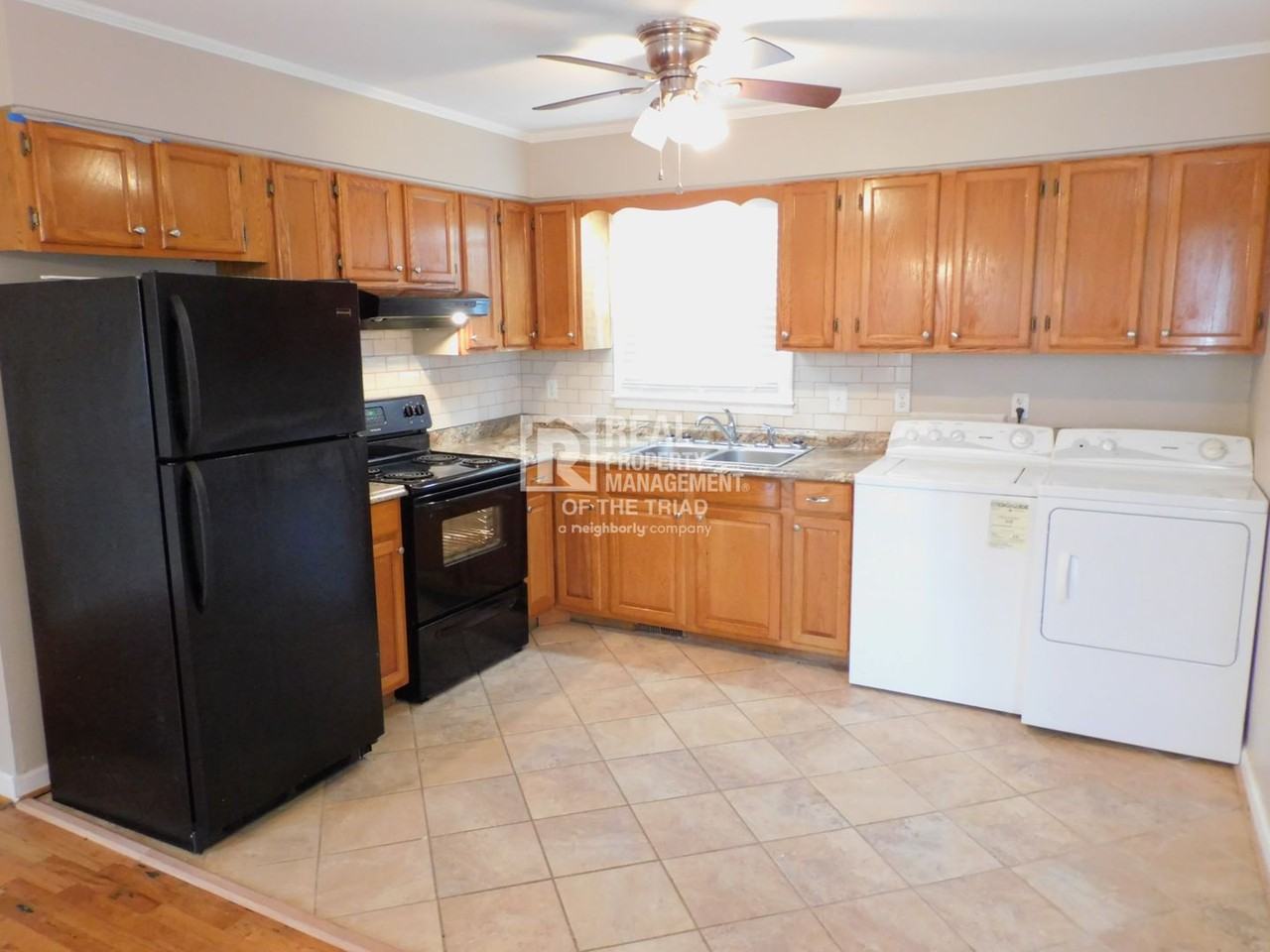 3445 Huffine Mill Rd - Photo 3 of 19