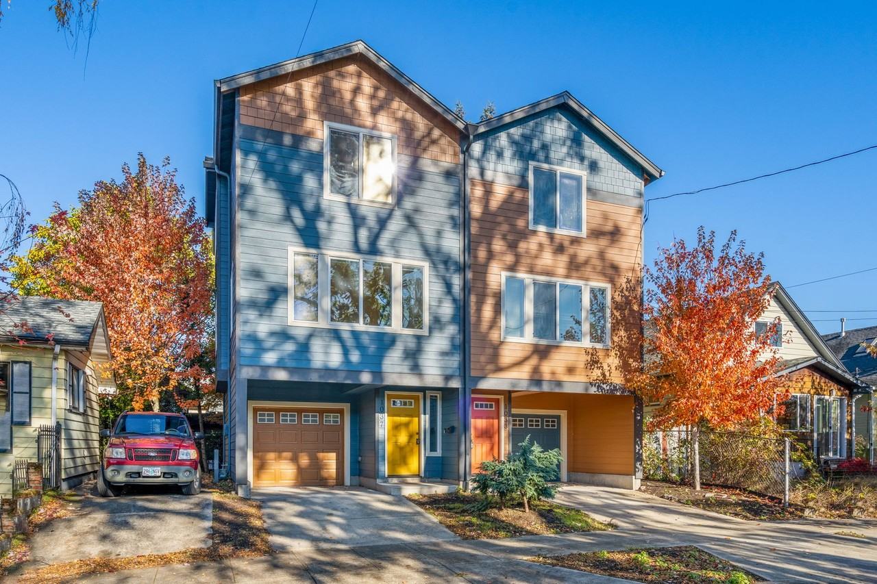 1033 N Church St - Photo 4 of 50