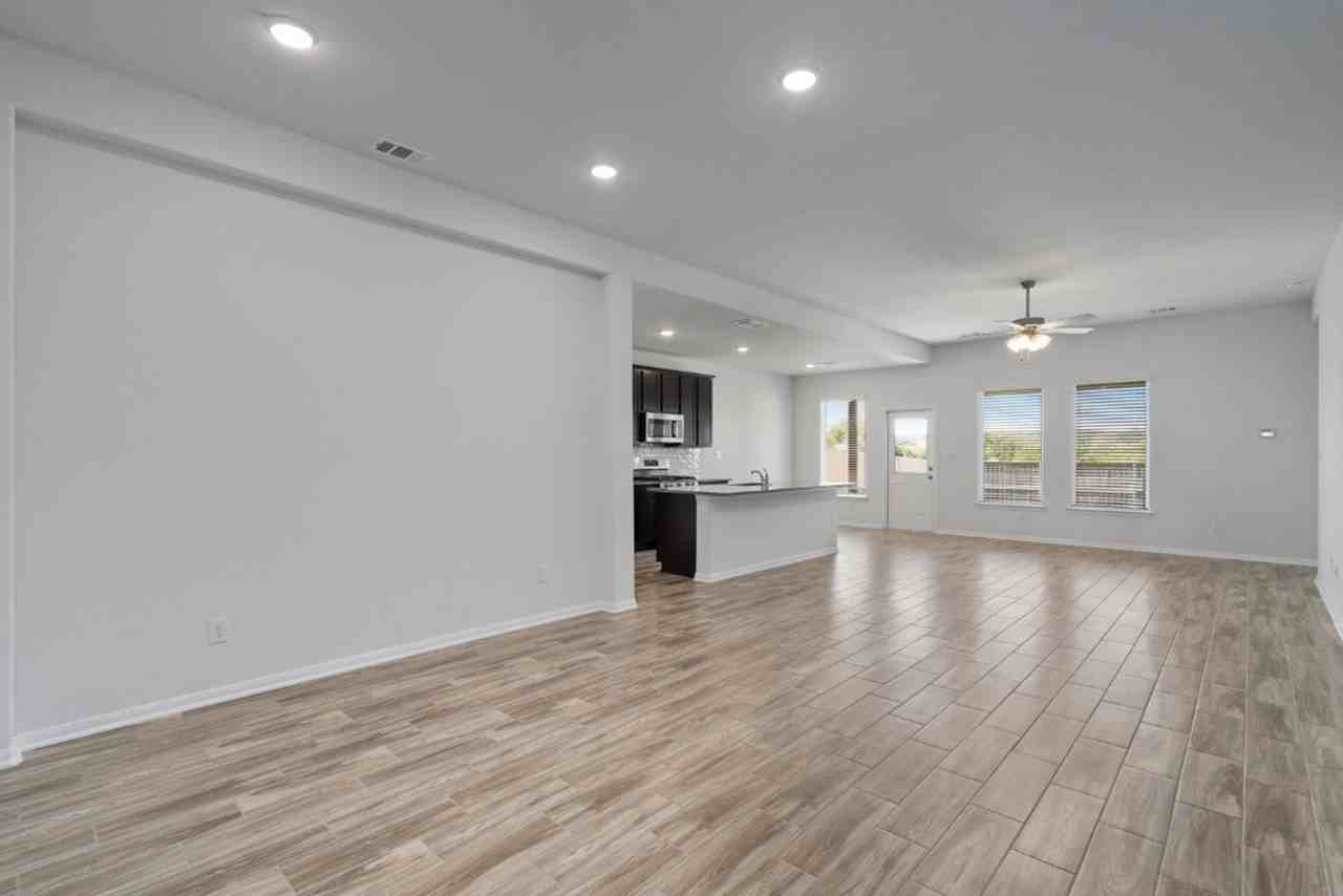 825 Blue Oak Blvd - Photo 3 of 29