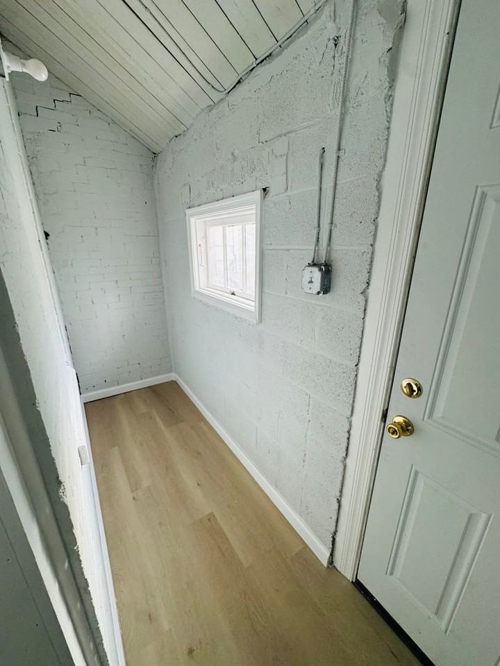 2562 N Chadwick St - Photo 3 of 16