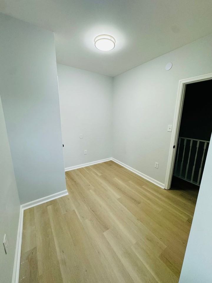 2562 N Chadwick St - Photo 7 of 16