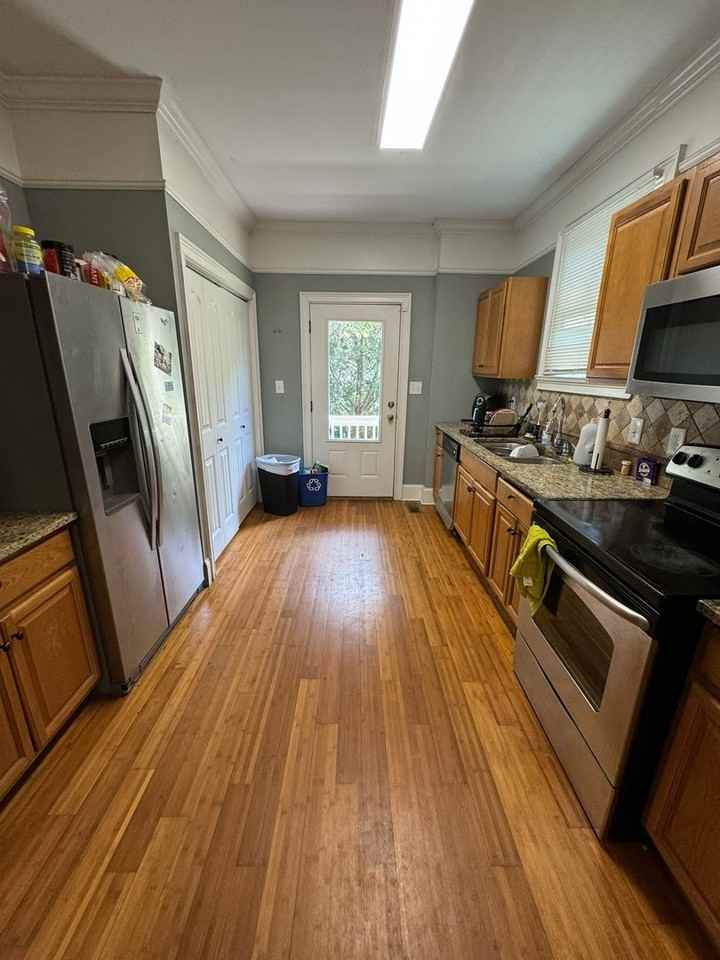 762 Barber Street - Photo 7 of 22