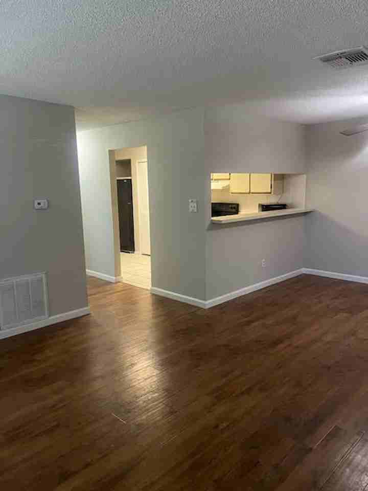 1538 Sophie Blvd - Photo 3 of 15