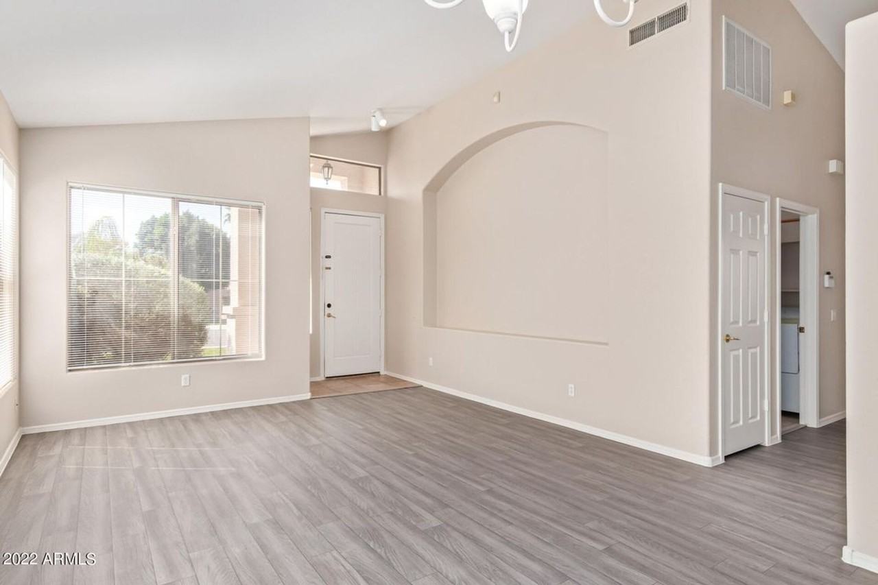 962 W Desert Broom Ct - Photo 4 of 38