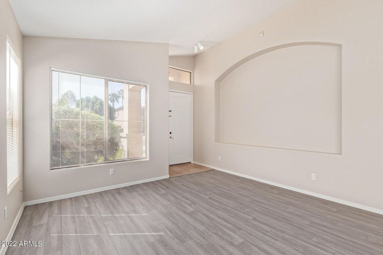 962 W Desert Broom Ct - Photo 5 of 38