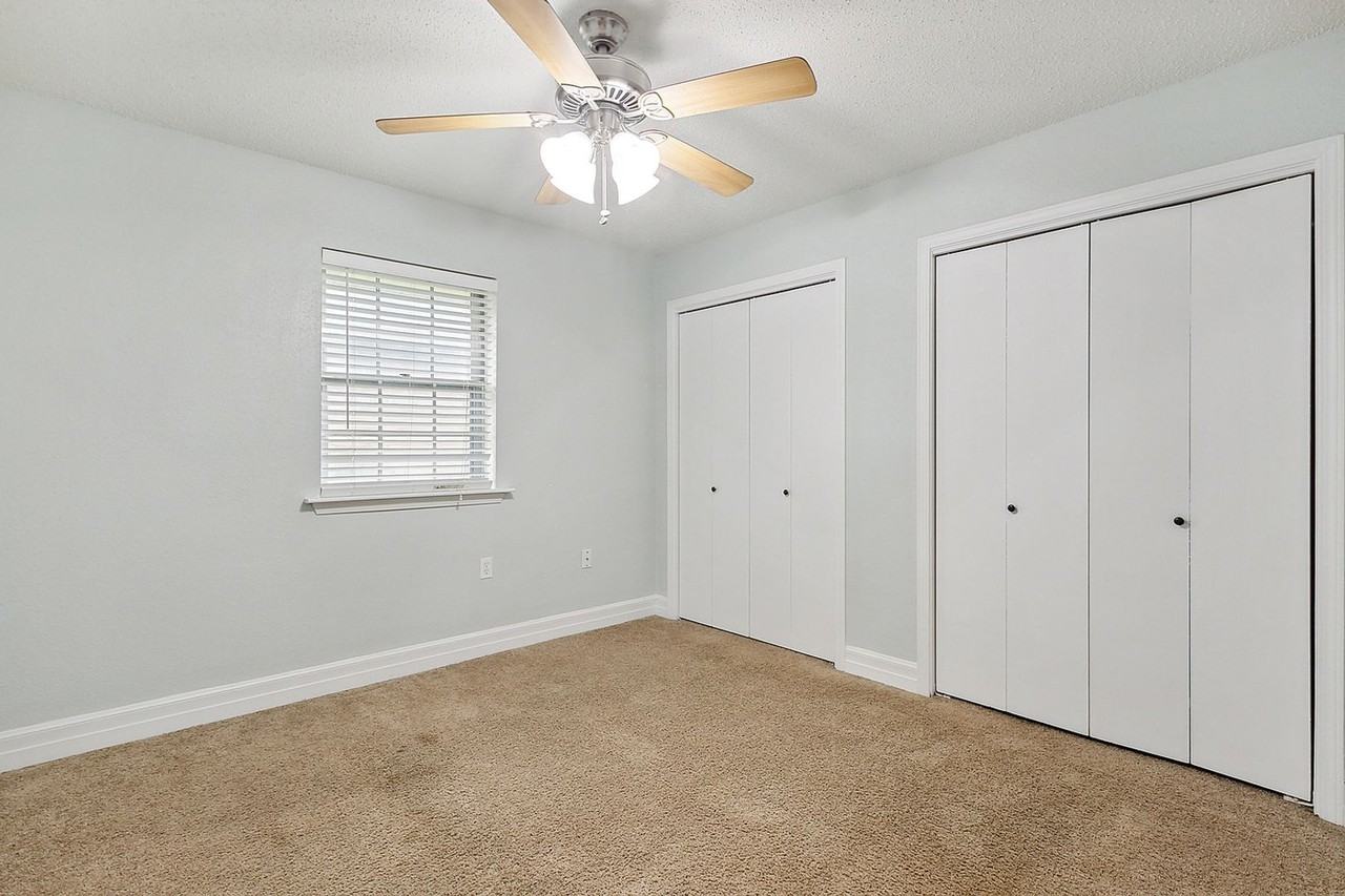 5549 Hamerick Dr - Photo 2 of 17