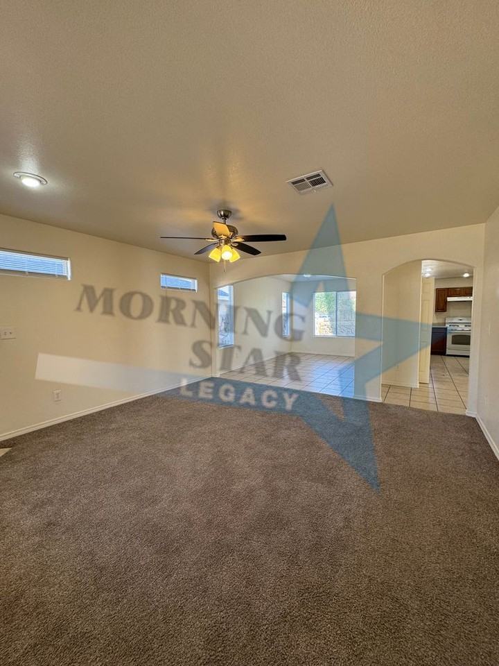4999 Bosworth Rd - Photo 3 of 36