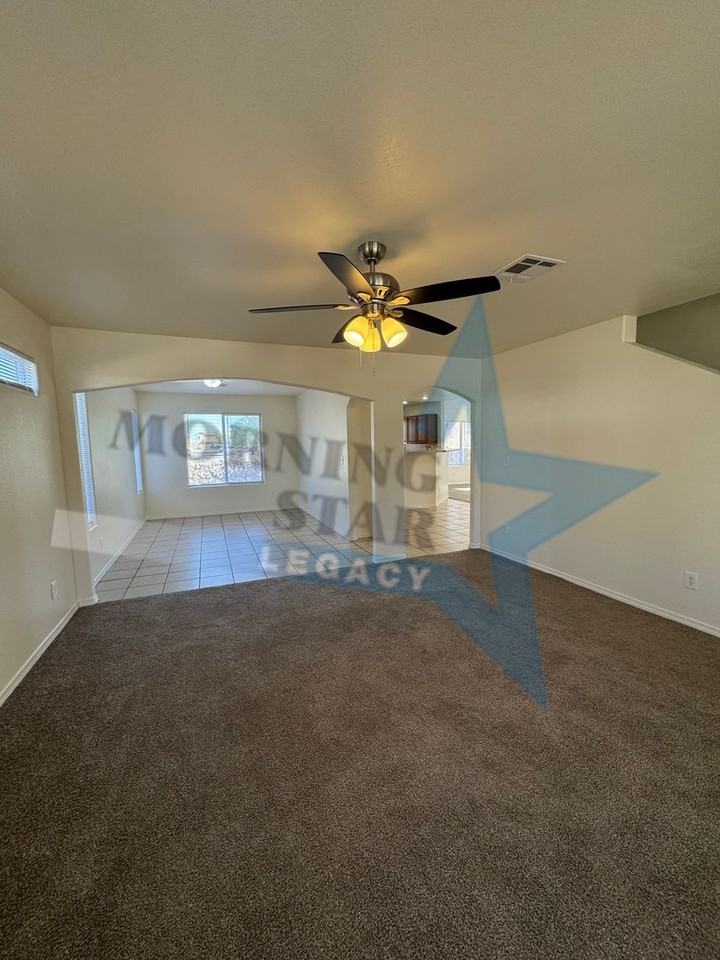4999 Bosworth Rd - Photo 4 of 36