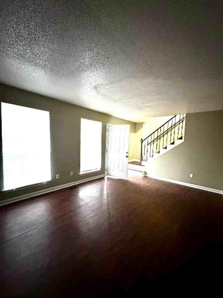 1715 6th Place Cir Nw - Photo 3 of 18
