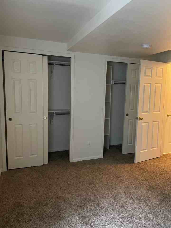 2950 Neil Dr #8 - Photo 5 of 32