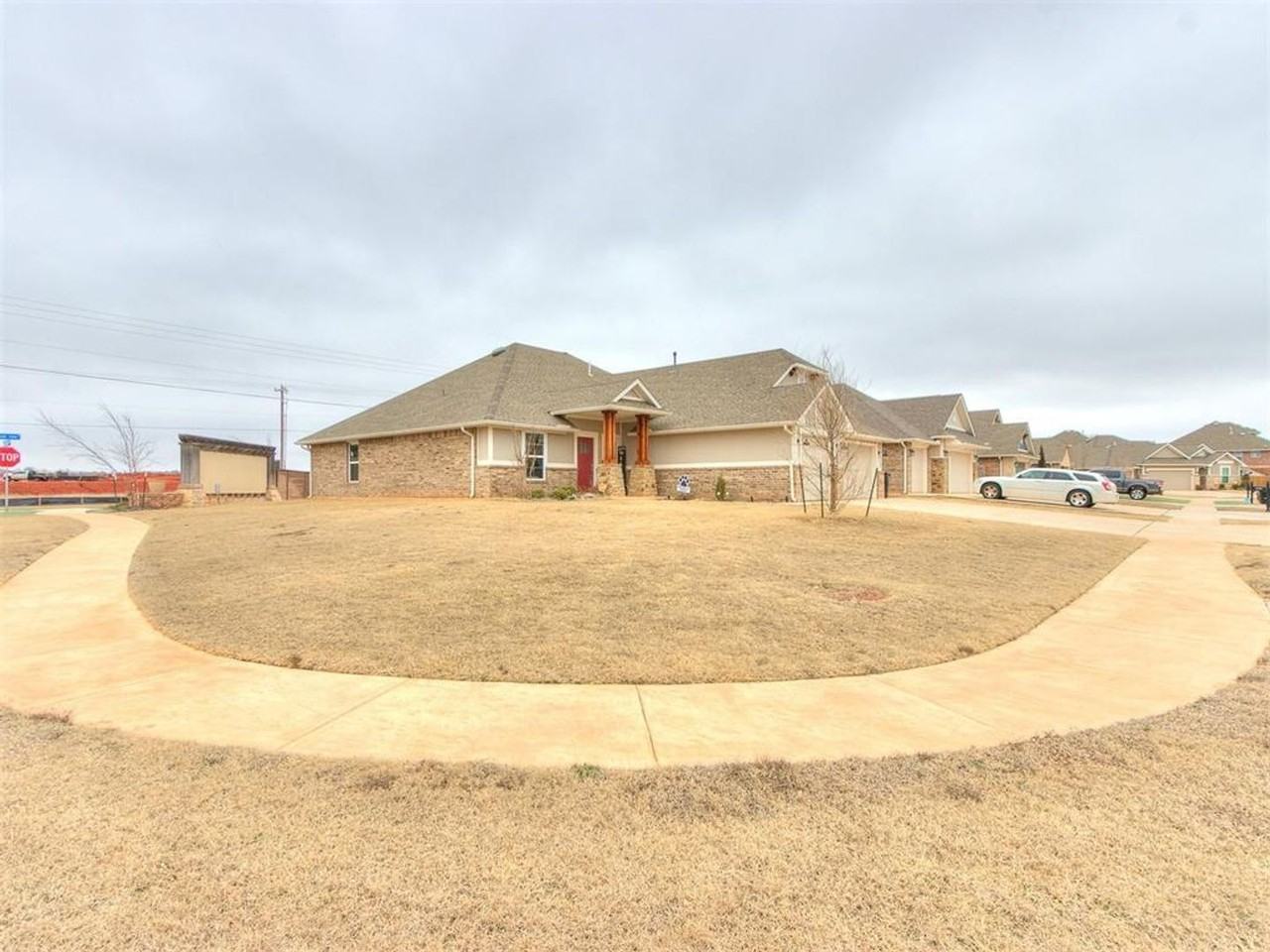 2701 Se 20th Cir - Photo 4 of 44