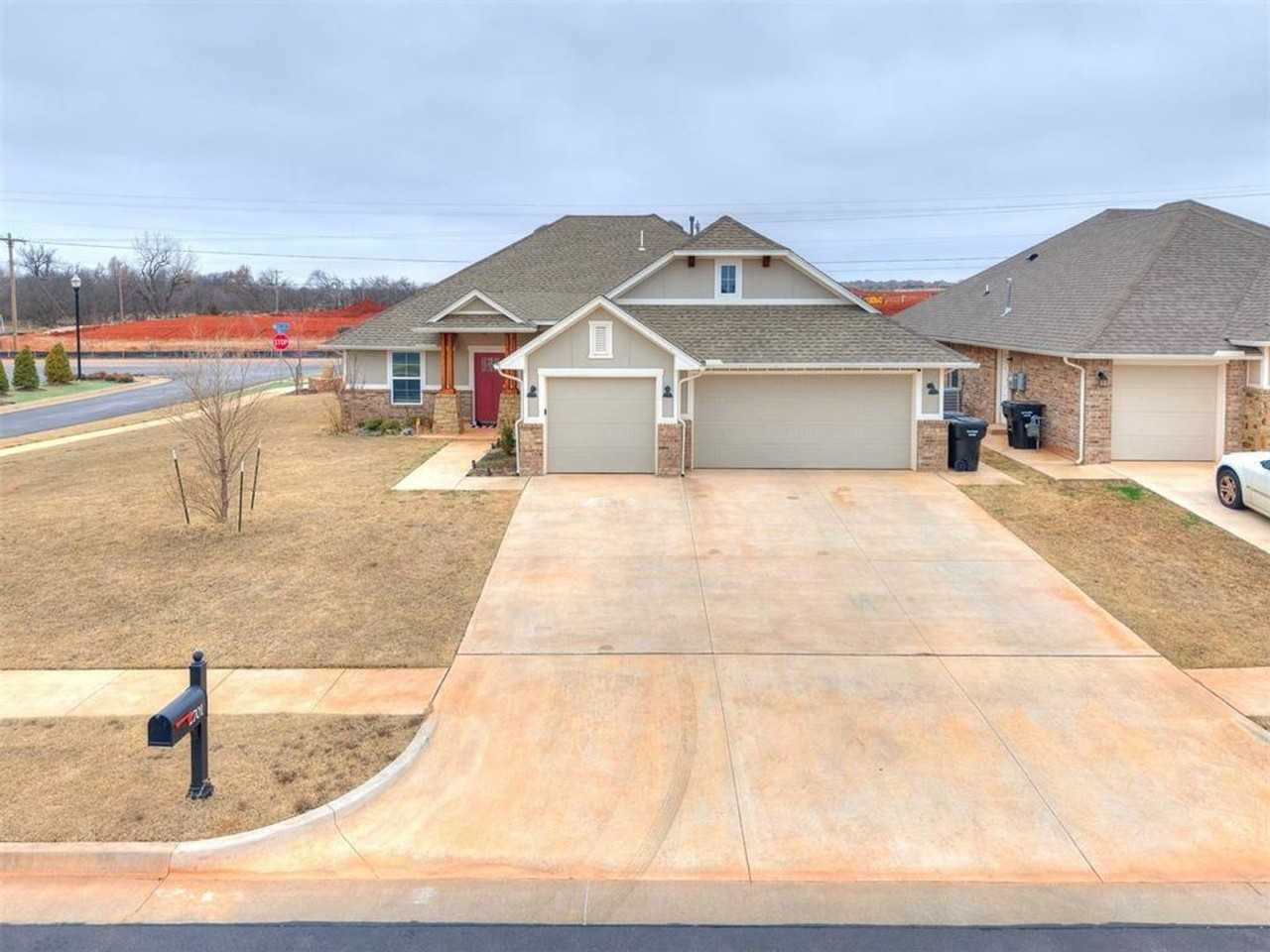2701 Se 20th Cir - Photo 6 of 44