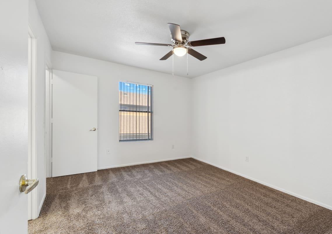 2030 Prospector Ct - Photo 3 of 27