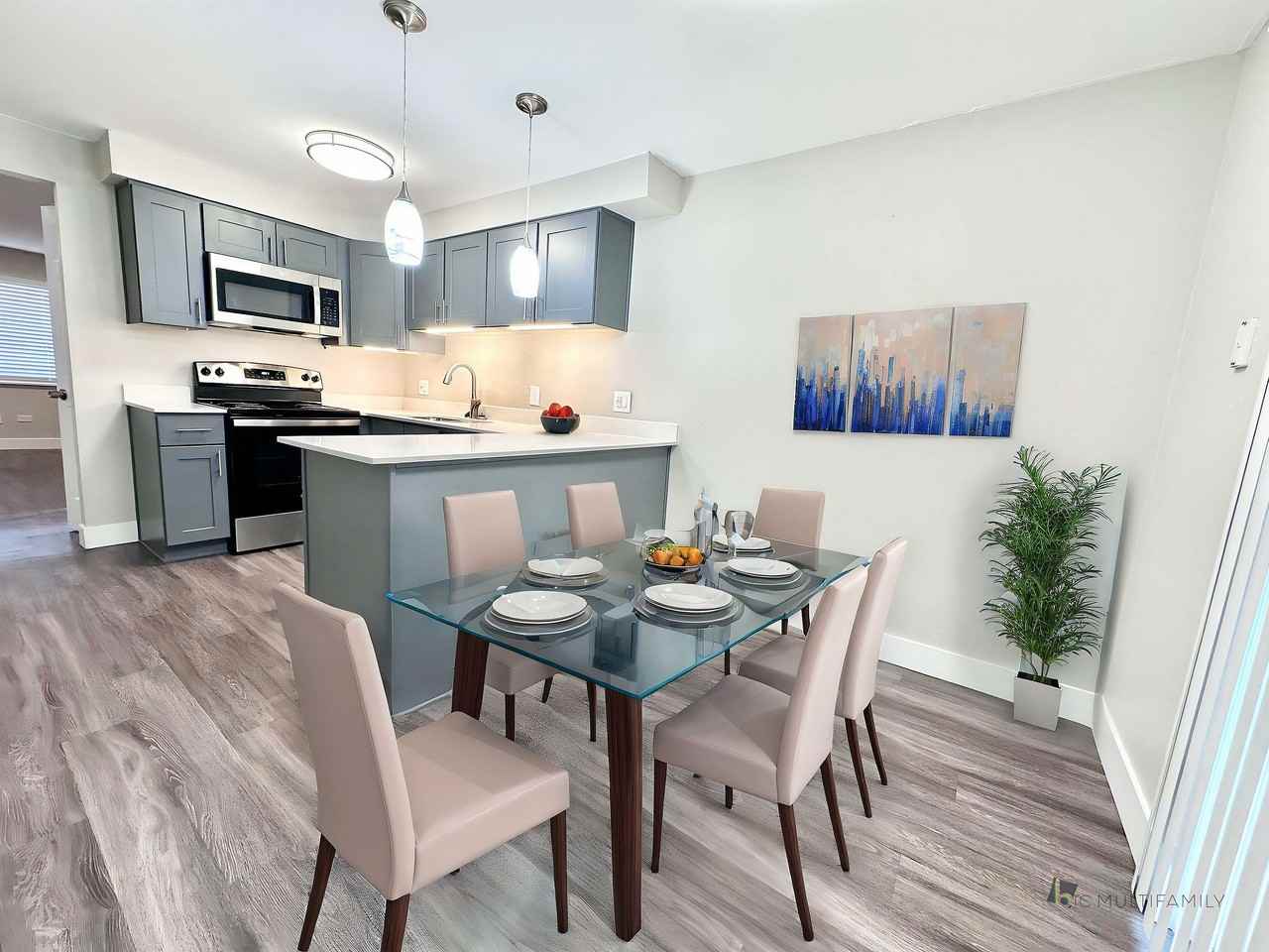 Lamar Station - Photo 5 of 17